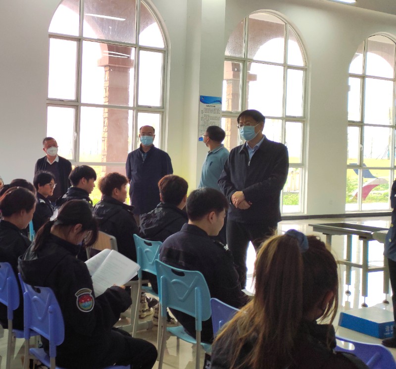 省教育厅邹联克厅长一行到我院调研安全稳定和疫情...